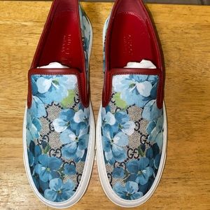 Gucci Canvas Floral Slip-ons
